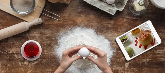 Bavarese al vino rosso con fichi caramellati
